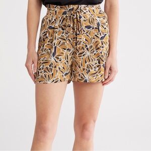 DR2 by Daniel Rain. Women's Tie Waist Shorts
